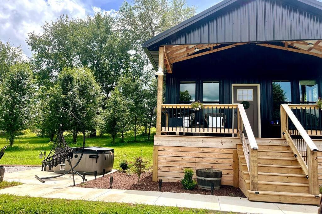 #4 Kentucky Bourbon Trail Bourbon Barrel Cottages Lawrenceburg Exterior photo